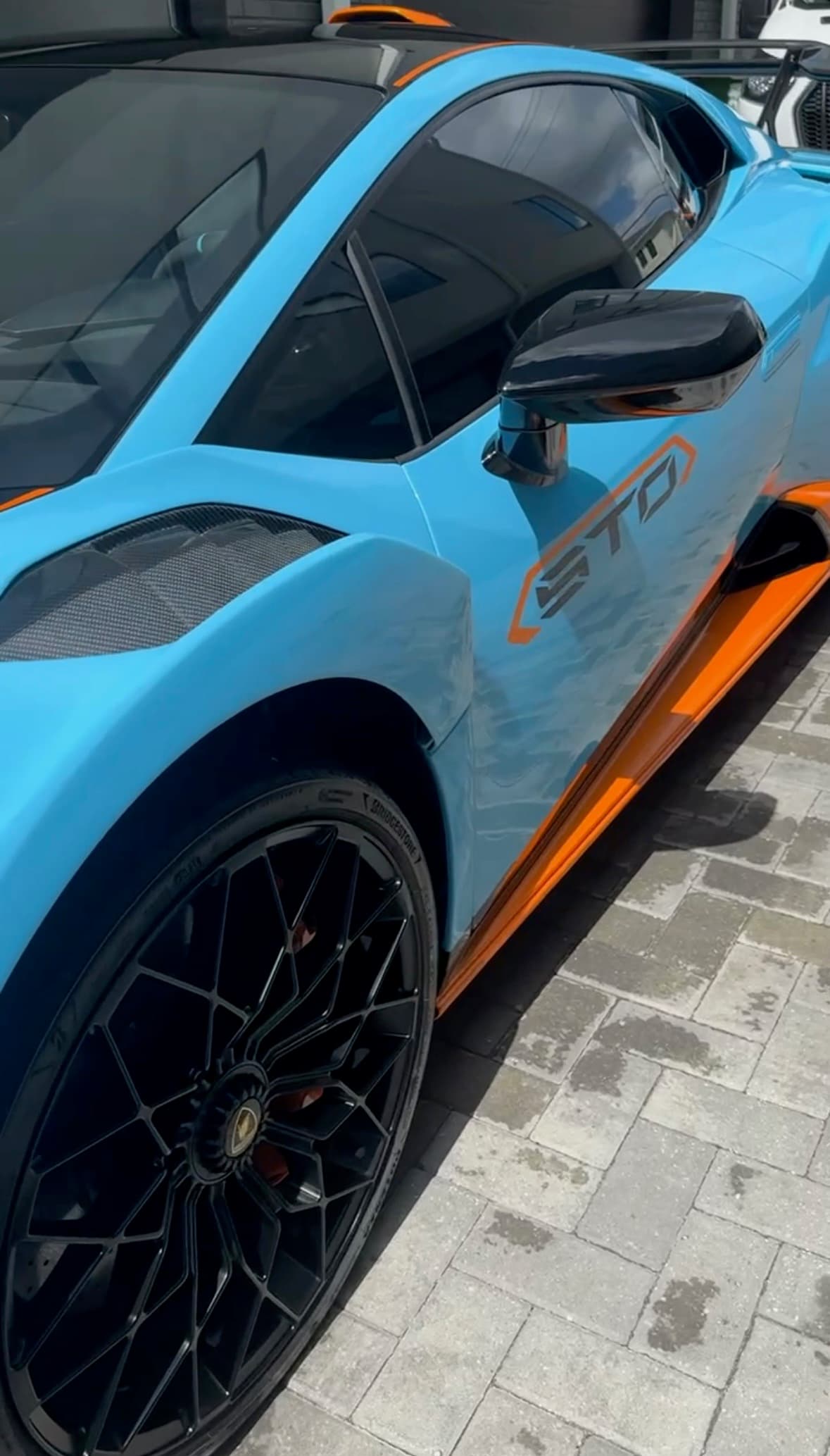 Lamborghini Huracán STO