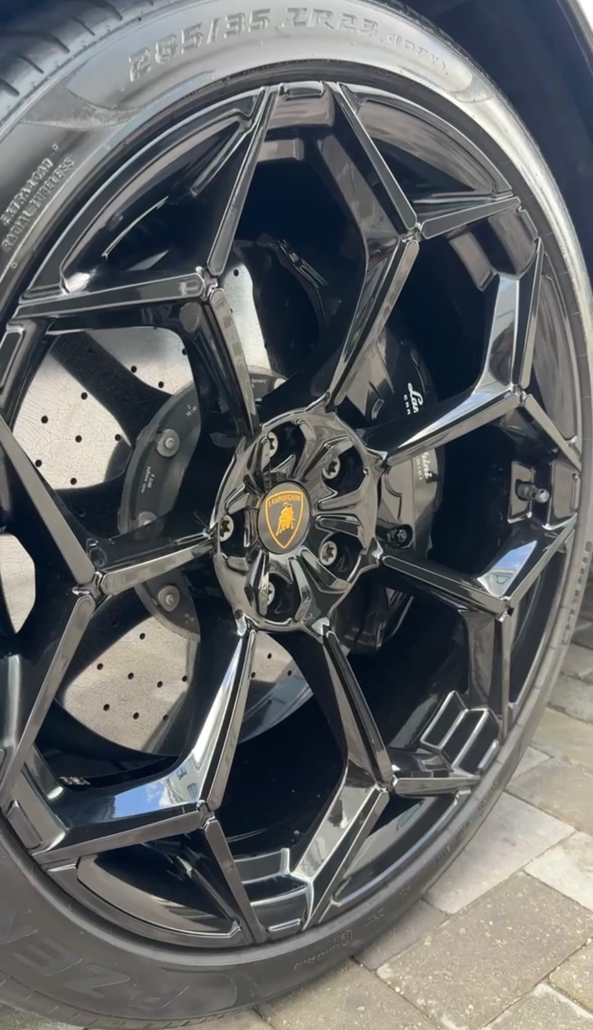 Lamborghini Wheel Detail